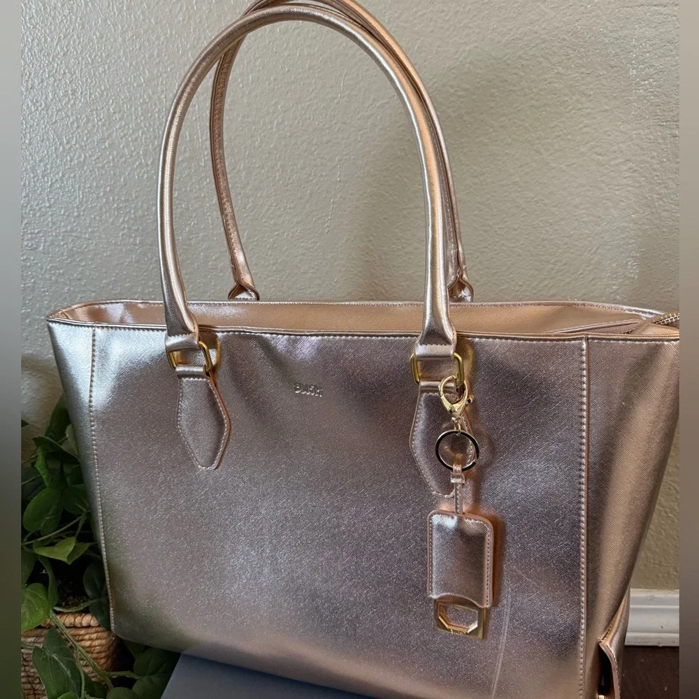 BLUSH Large Rose Gold Insulated Wine Bag - Picture 11 of 13